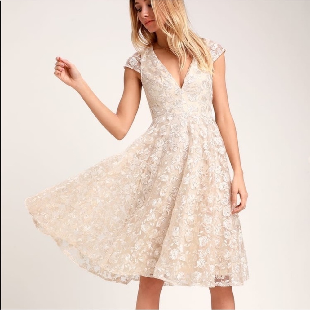 Lulu's Cream Floral Lace Backless Dress